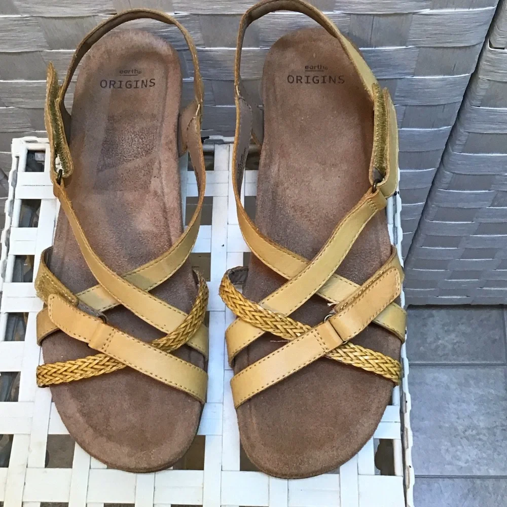 Earth Origins lightweight sandals
